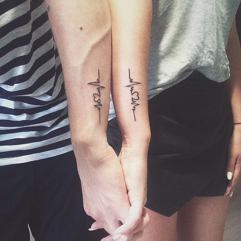 petit-tatouage-couple-original-je-t-aime-avant-bras