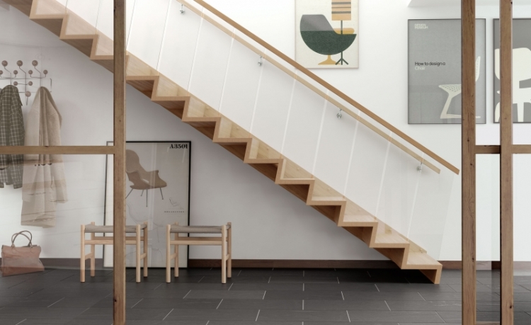rampe-escalier-bois-verre-escalier-suspendu-minimaliste