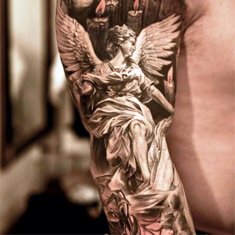 tatouage-ange-ailes-déesse