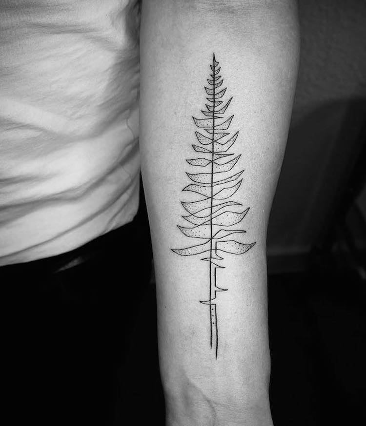 tatouage-arbre-minimaliste-lignes-fines-avant-bras-homme