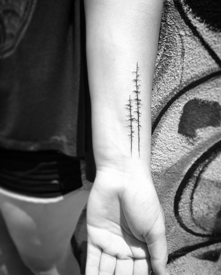 tatouage arbre minimaliste-poignet-femme
