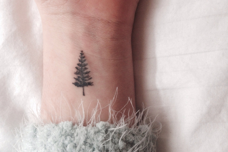 Tatouage arbre et tatouage arbre de vie : signification et inspirations