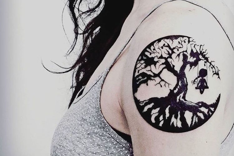 Tatouage arbre et tatouage arbre de vie : signification et inspirations