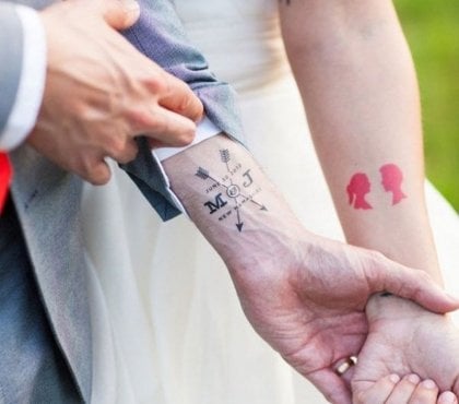 tatouage-couple-date-mariage-symboles-poignets