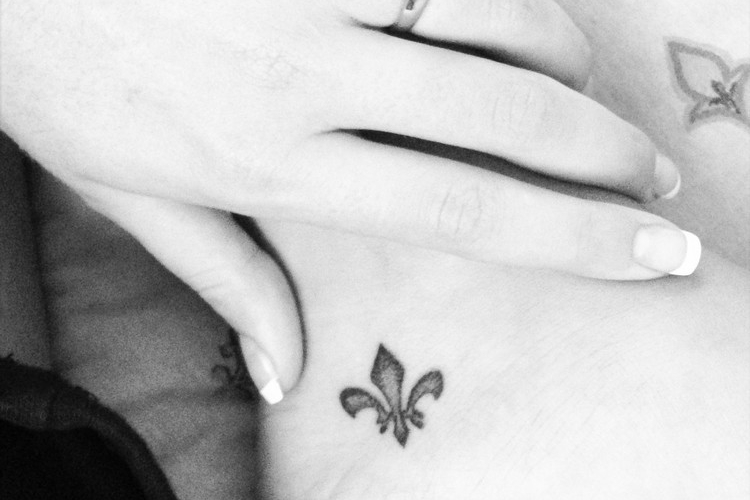 Tatouage fleur de lotus et tatouage fleur de lys : toutes nos