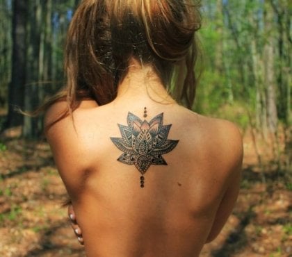 tatouage-fleur-lotus-dotwork-oriental