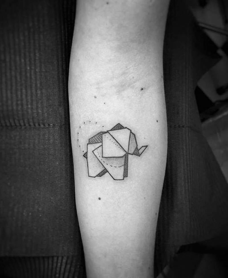 tatouage-origami-éléphant-remplissage