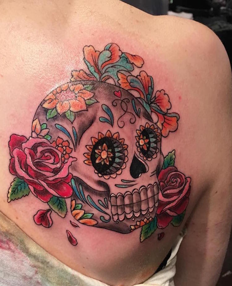 tatouage tête de mort mexicaine-femme-dos