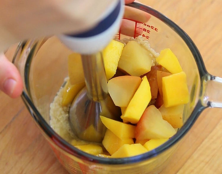 alimentation-bébé-riche-mango-quinoa-apple-puree11