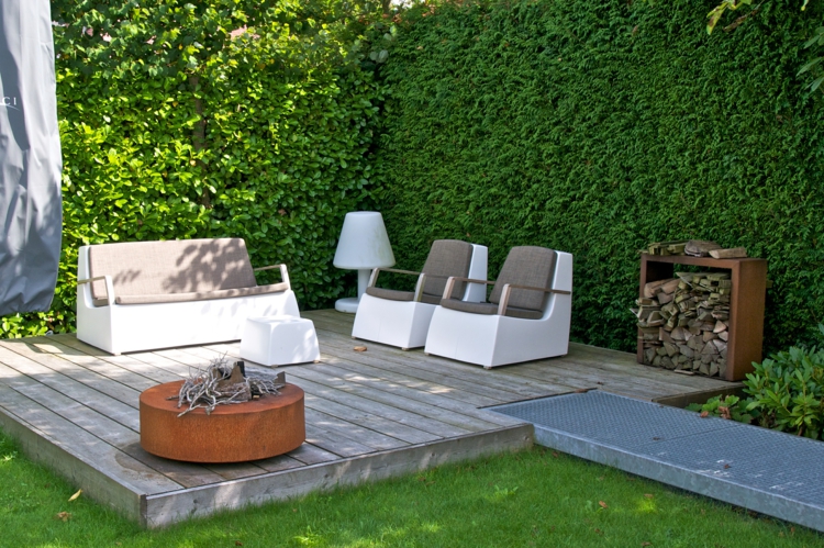 aménagement-jardin-paysager-moderne-terrasse-meubles-brasero