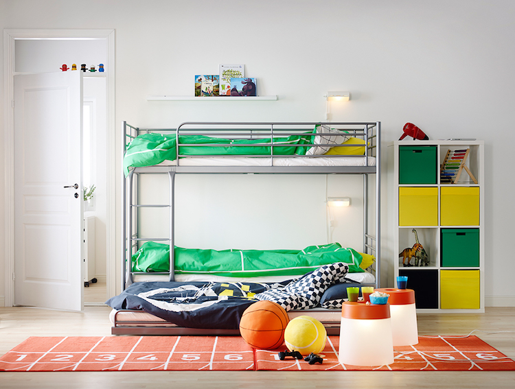 chambre-enfant-IKEA-lits-superposés-SVARTA