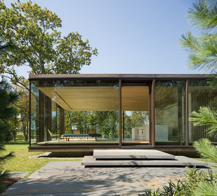 chambre d'hôtes design-moderne-cube-verre-toit-plat