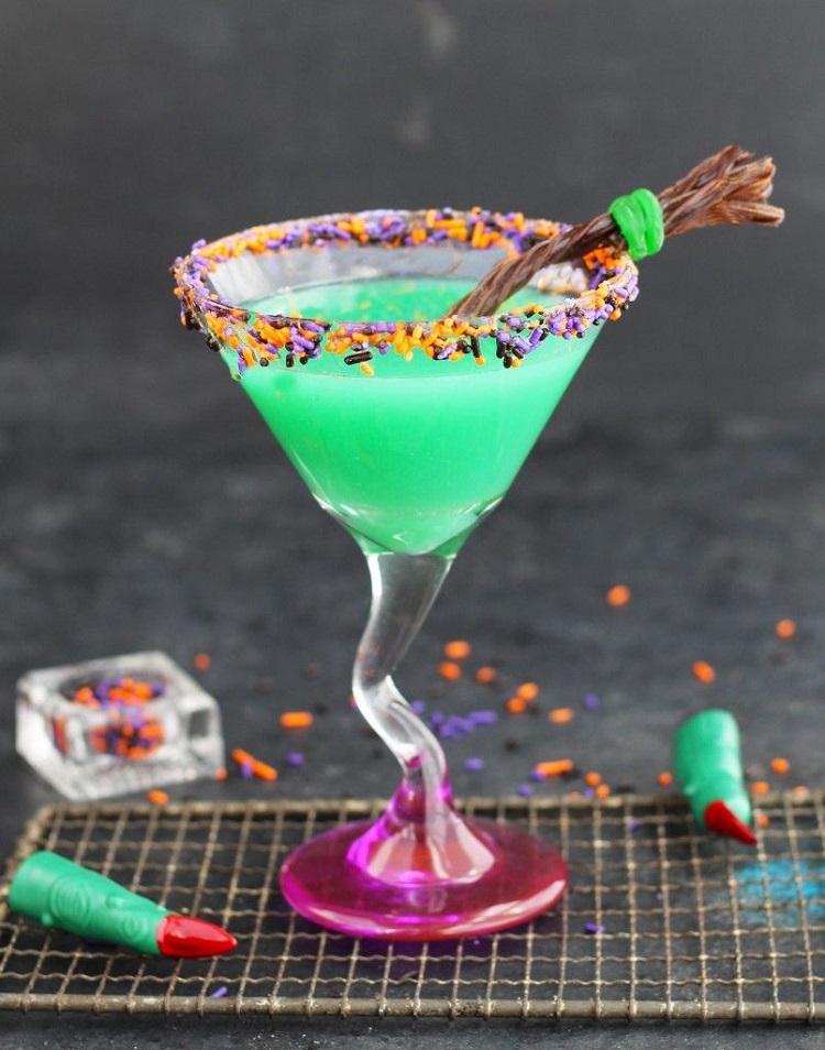 cocktail de sourcière idée boisson halloween facile avec alcool