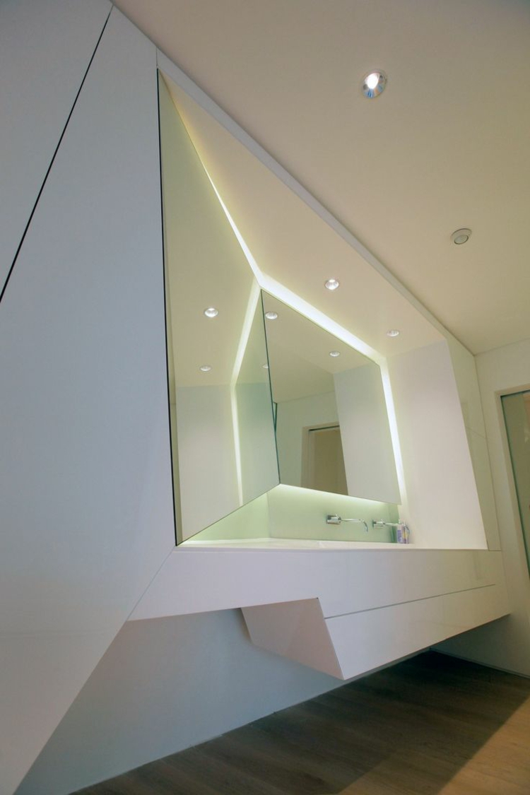déconstructivisme en design intérieur-salle-bain-meuble-sous-vasque-futuriste