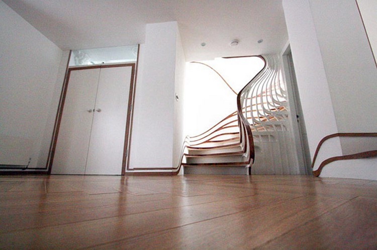 escalier-intérieur-moderne-bois-idée-créative