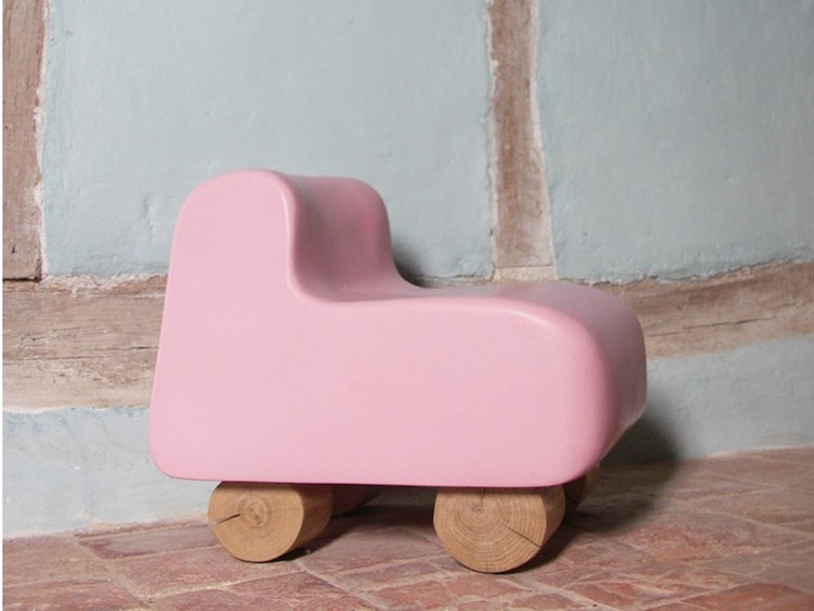 fauteuil-pour-enfant-design-Camion-Binome-rose-bleu