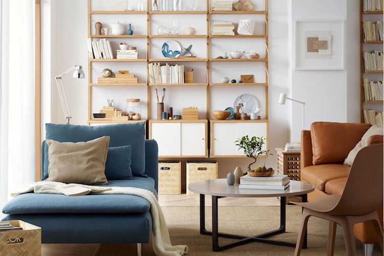 idée-déco-catalogue-IKEA-2018-salon-chaise-longue-étagère-rangement
