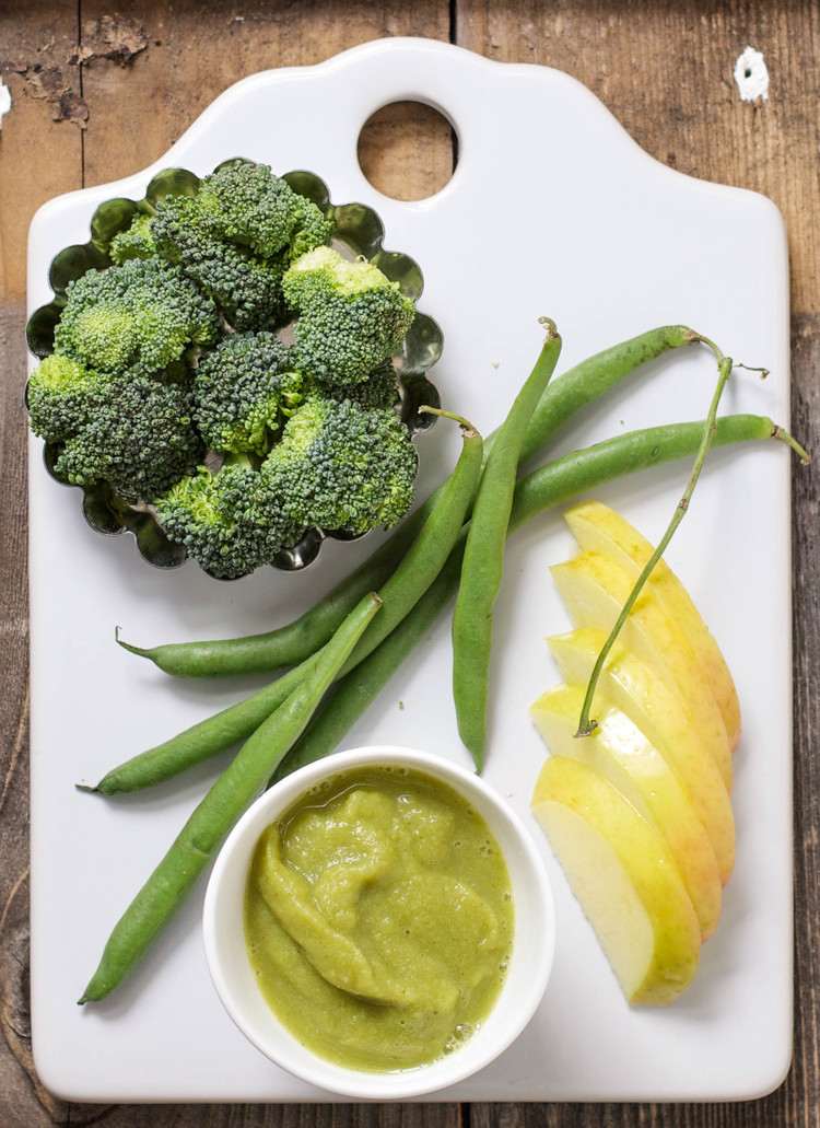 idées-alimentation-bébé-riche-calories-purée-brocoli-haricots