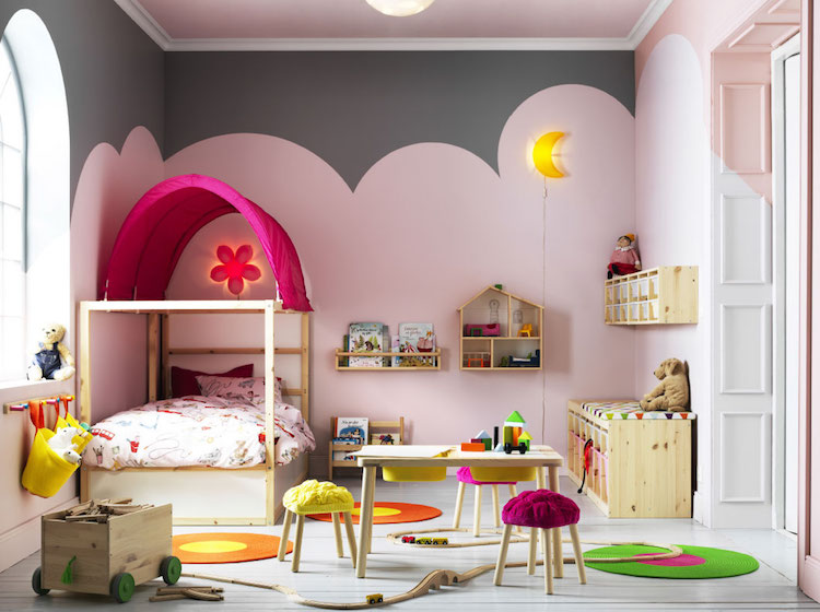 idées-chambre-enfant-IKEA-lit-Kura-tente-rose