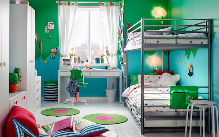 idées-chambre-enfant-IKEA-tapis-ronds-linge-pois