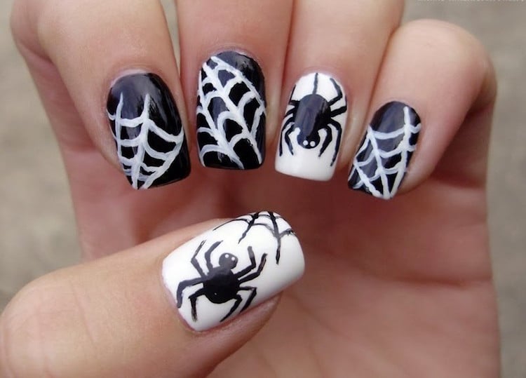 nail-art-Halloween-facile-toile-araignees-vernis-noir-blanc