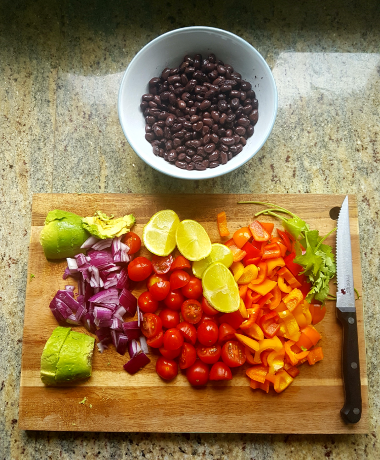 recette-burrito-ingrédients-haricots-tomates-avocat-poivron-oignon-citron