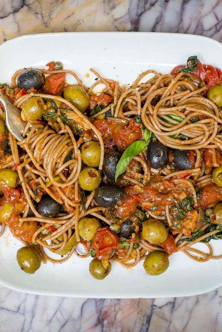 recette-pasta-jamie-oliver-olives-spaghettis-tomates