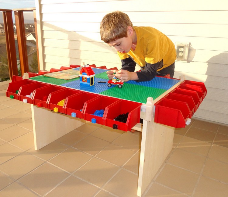 table-lego-chambre-enfant