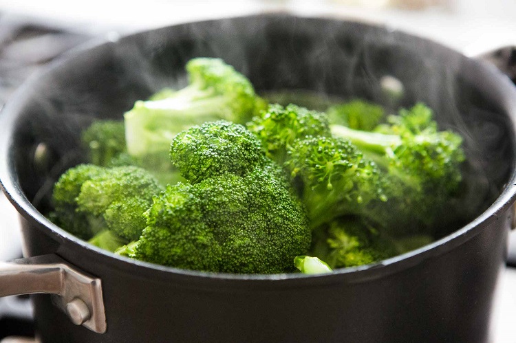 aliments riches en fer brocolis minéraux vitamines anémie carence fer