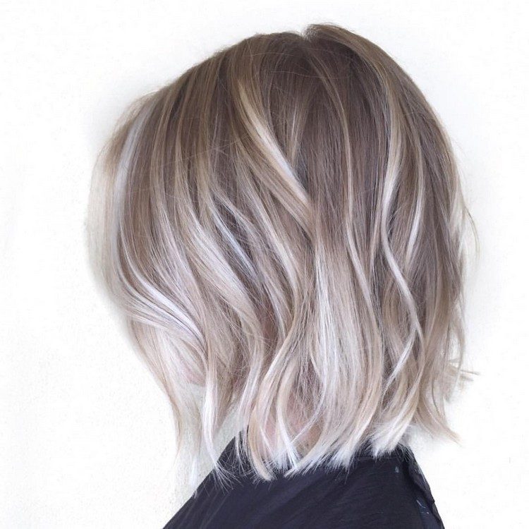 blond cendré balayage ombré tendances capillaires femme automne