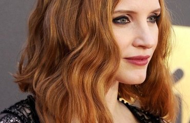 coupe carré plongeant wavy Jessica Chastain