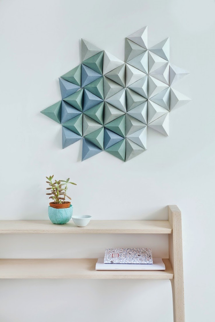 décoration murale géométrique fabriquer pyramides origami
