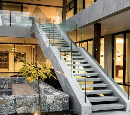 escalier extérieur béton ultra moderne jardin