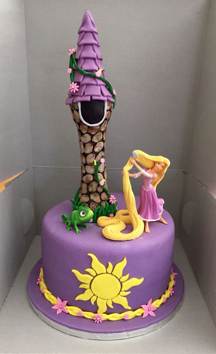gâteau anniversaire fille thème Disney raiponce conte fée dessin animé