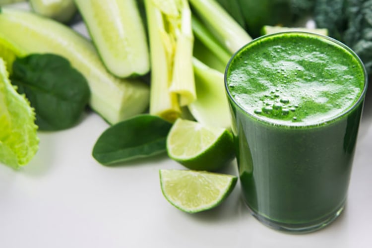 recette detox smoothie vert concombre celeri gingembre