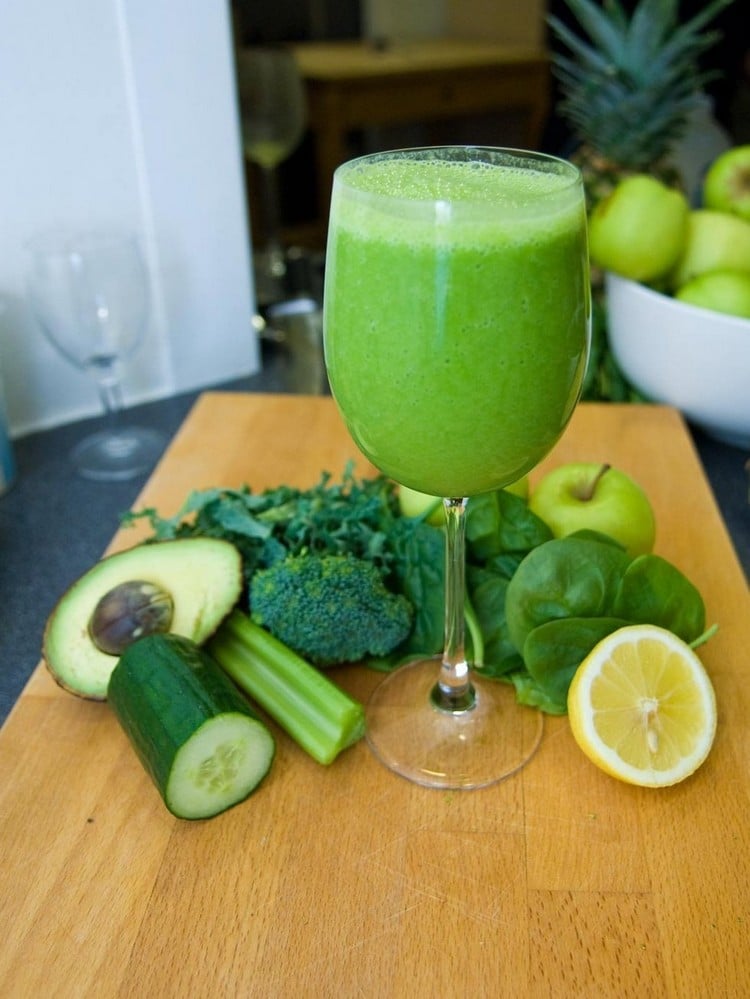 Broccoli Avocado Detox Juice Recipe