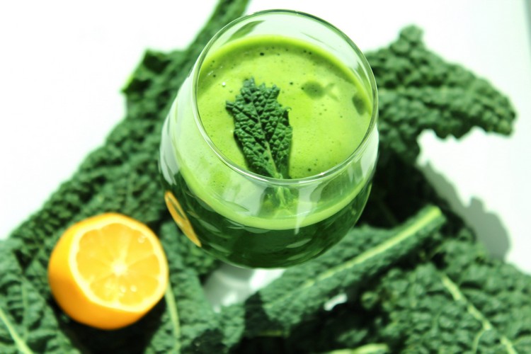 Lemon Kale Detox Juice Recipe