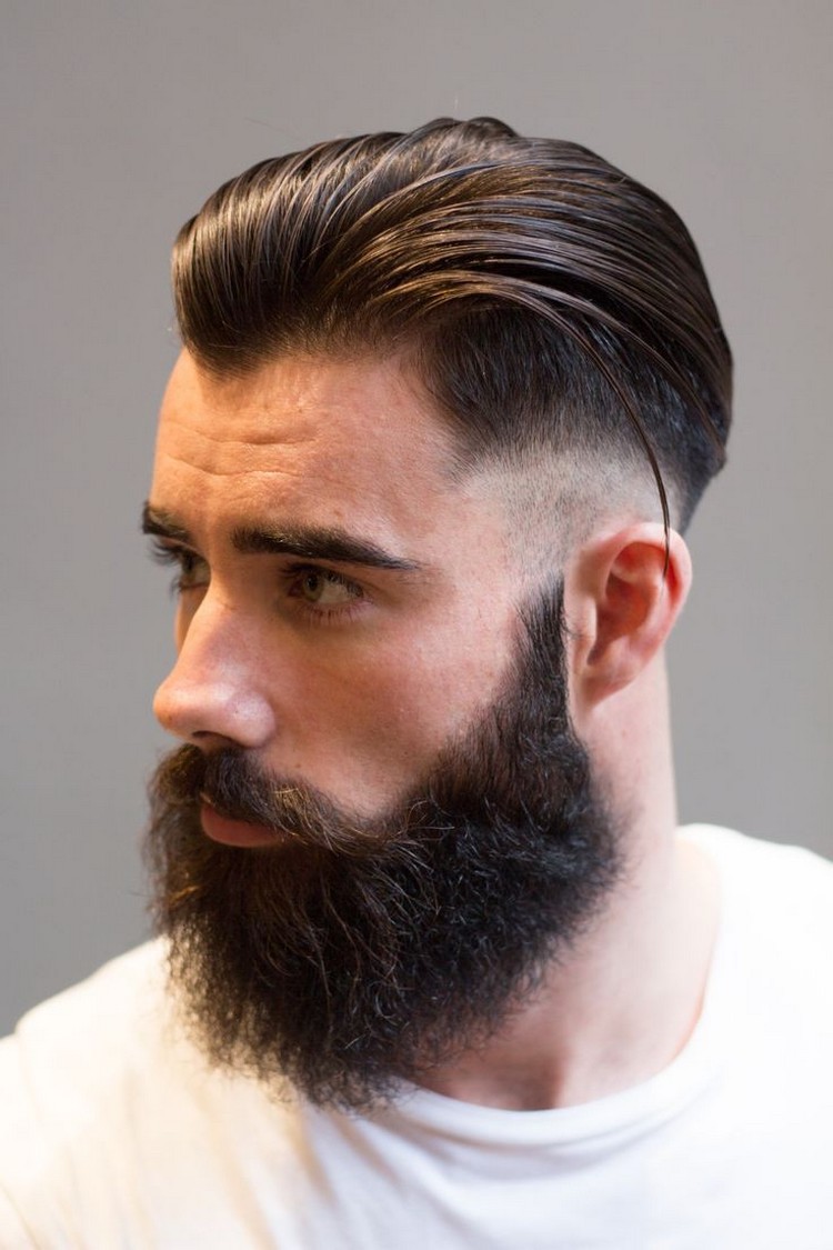 Pompadour coiffure produits adaptés style barbe morhpologie visage astuces pratiques