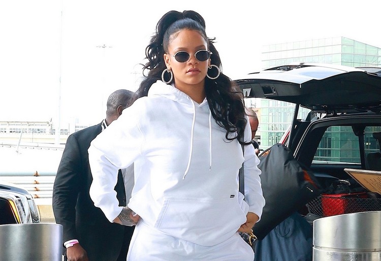 Taille de Rihanna femme incurvée conseils pratiques habillement