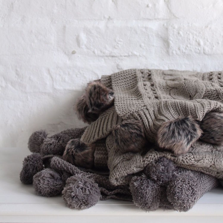 couverture chaude hiver tricot coton torsadé pompons