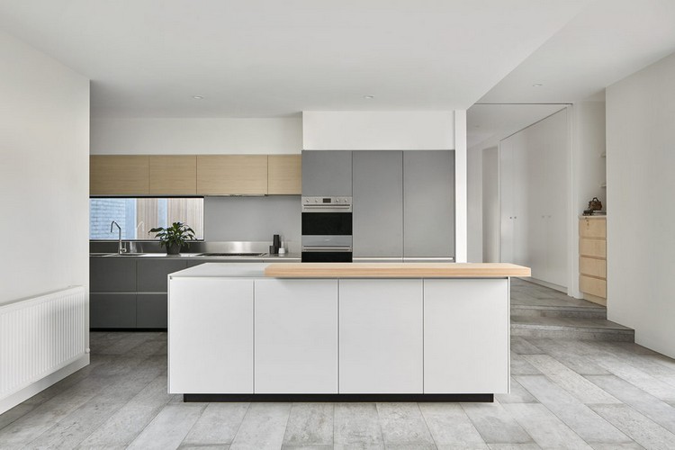 cuisine moderne minimaliste en gris et blanc