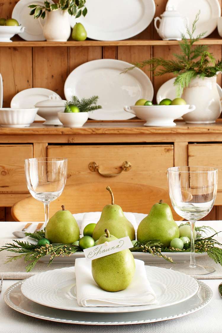 décoration de table Noël style chic provençal blanc vert bois
