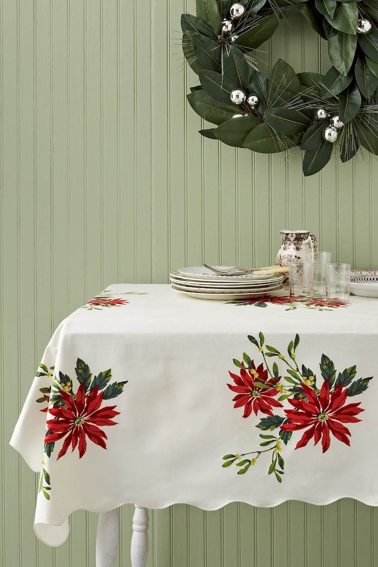 décoration de table avec nappe motif étoile de Noel
