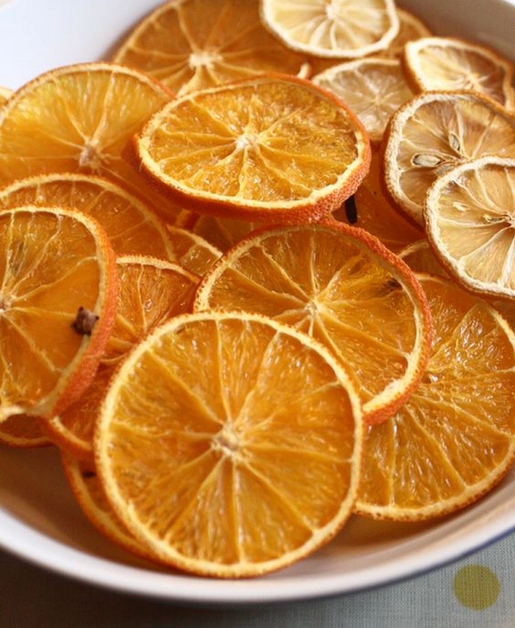 déco Noël à faire soi-même idée innovante sur Pinterest guirlande originale noël 2017 oranges séchés