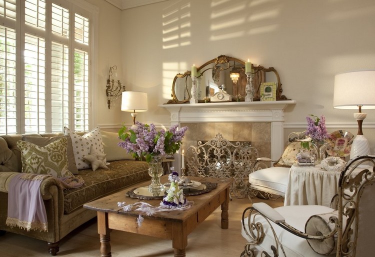 décoration style anglais idée originale pour salon meubles vintage intérieur beige
