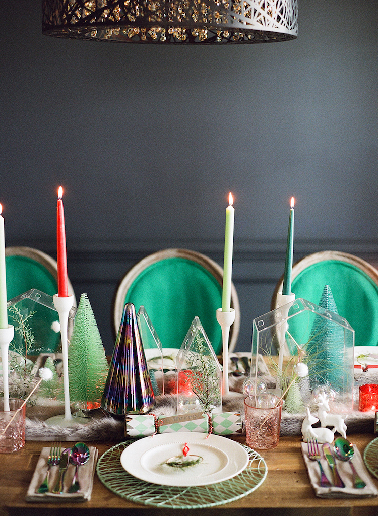 décoration table Noël moderne nuances vertes atypiques