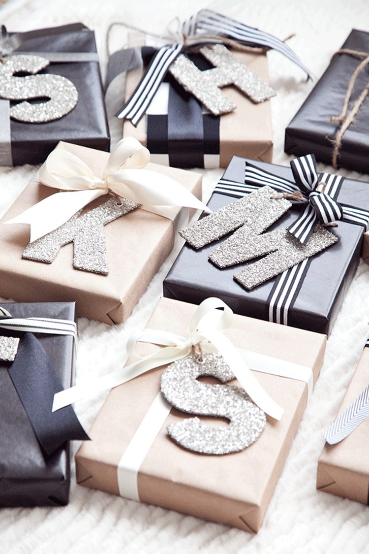 emballage cadeau original pour Noël en matériaux écologiques papier bois ruban
