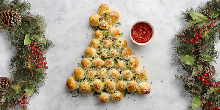idée apéritif Noël pain hérisson bâtonnets de mozzarella