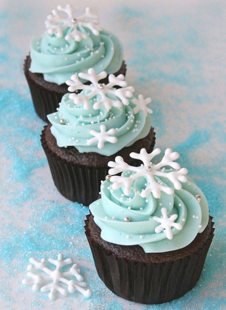 petits gâteaux Noël cupcakes flocons de neige