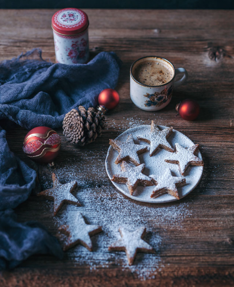 recette biscuit de Noel sans gluten etoiles cannelle chia sirop erable amande poudre